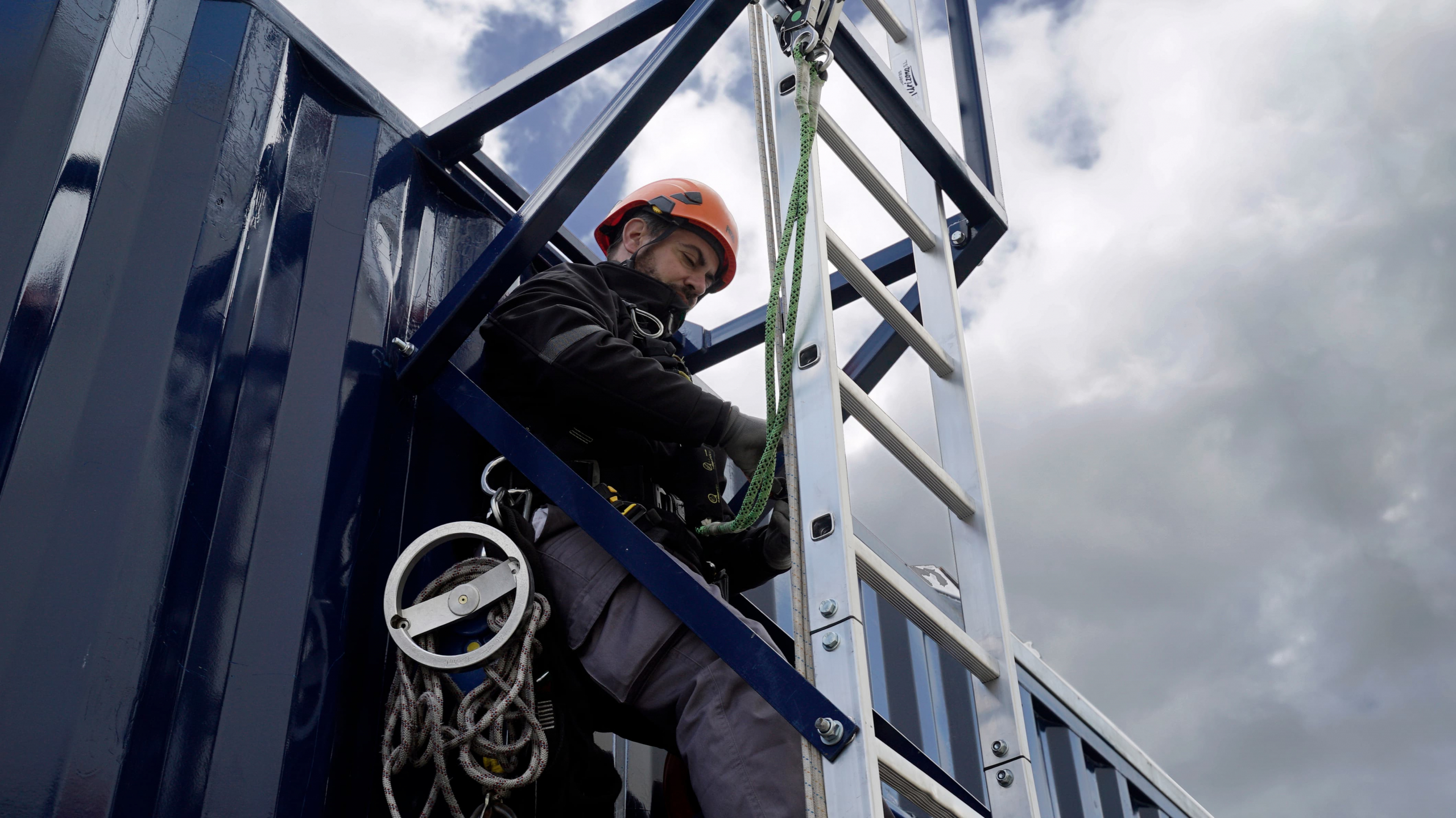 Rescate escalera GWO Tesicnor