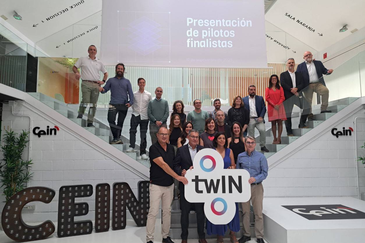 Group of representatives of the selected TwIN Govtech pilots during the presentation event at CEIN, Noáin.