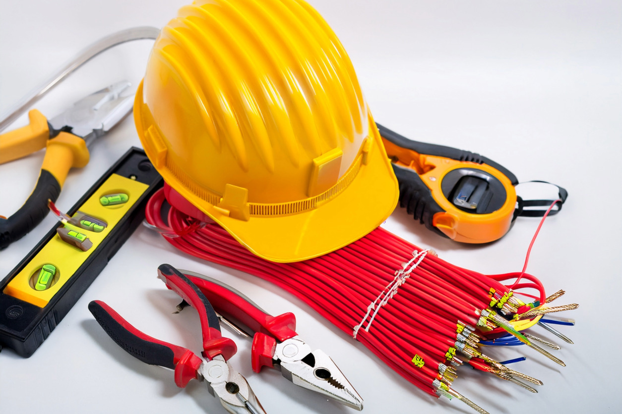 protección Materiales de protección y seguridad eléctrica en ensayos de alta tensióneléctrica-2 Equipos de protección eléctrica y herramientas de trabajo seguro en alta tensión